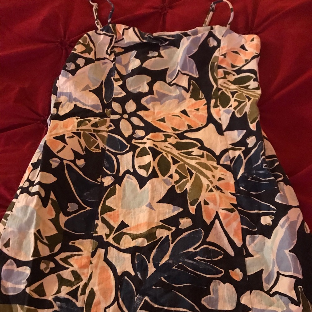 Size large (10) tropical Hawaiian trip dress